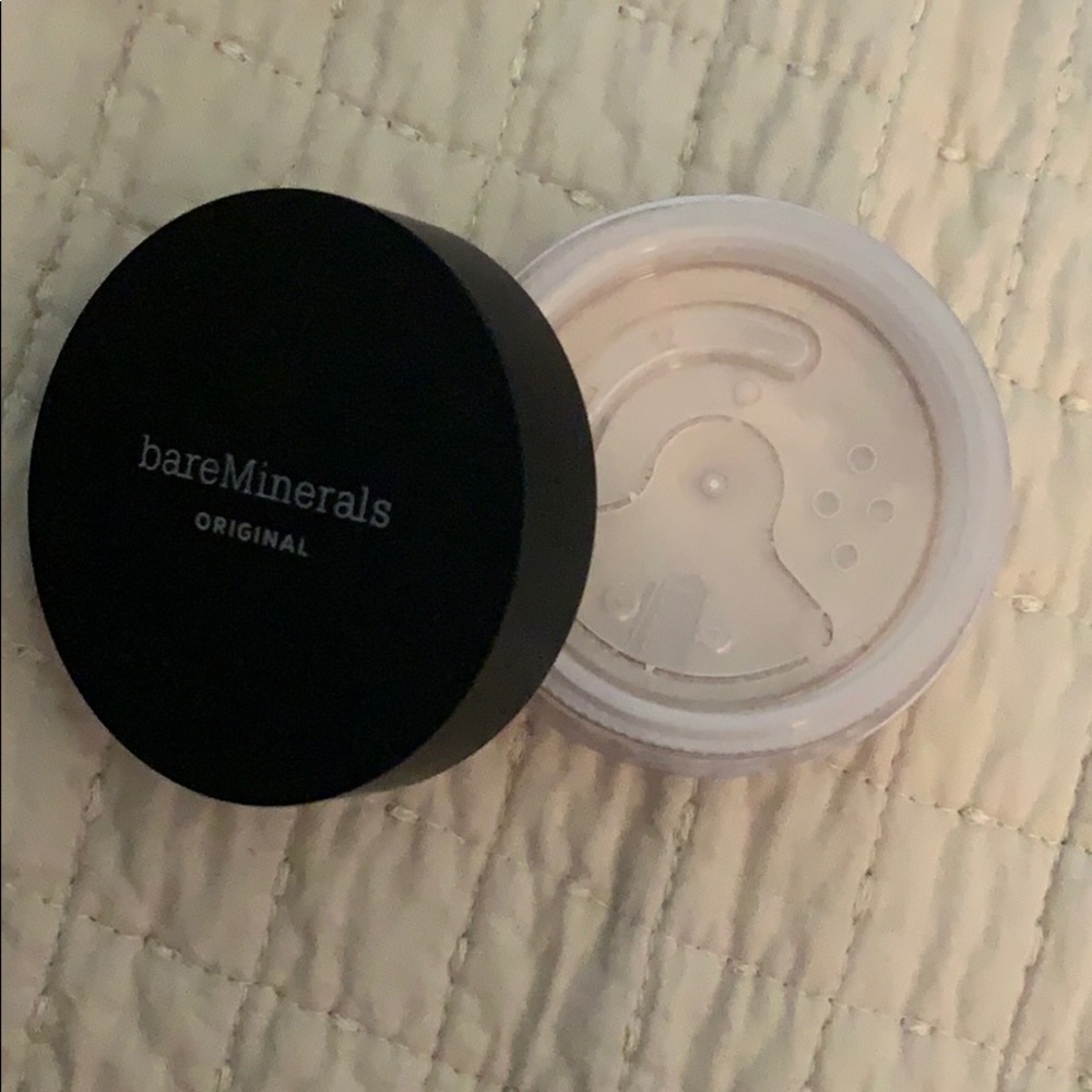 NWT Bare Minerals Original Foundation in Med Beige